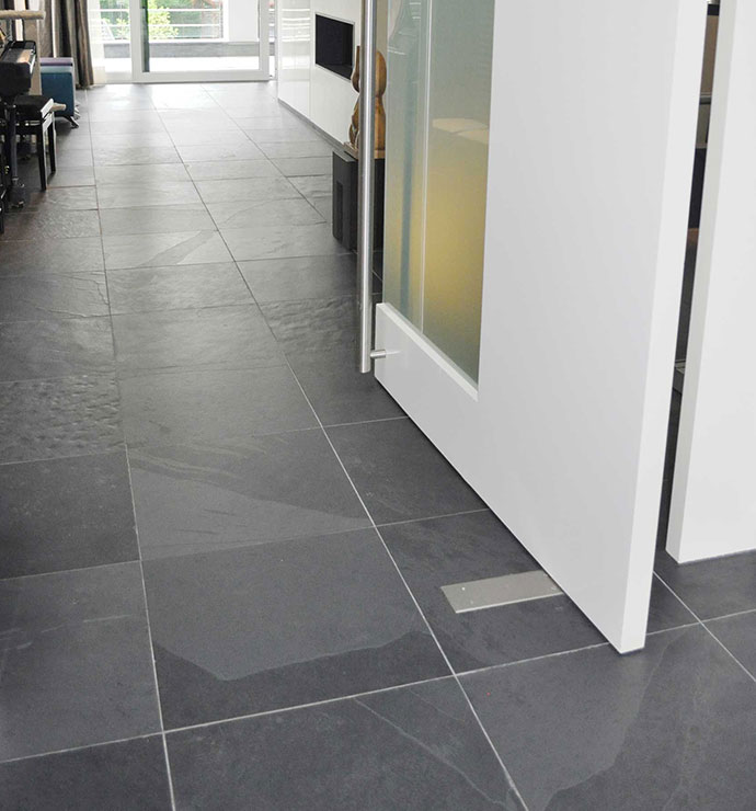 Bodenfliesen-Preto-do-Cavalo-aestivate-Mustang-Schiefer-18-1.jpg Preto do Cavalo Mustang Schiefer aestivate