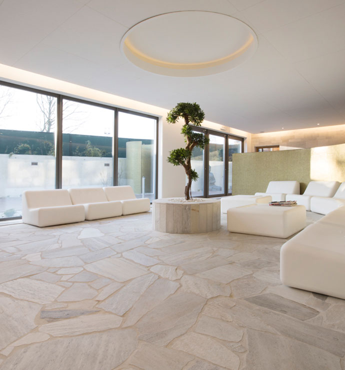 Terrassenplatte-Albino-bright-natursteinwolf-10-1.jpg Terrassenplatte Albino bright spaltrau aestivate