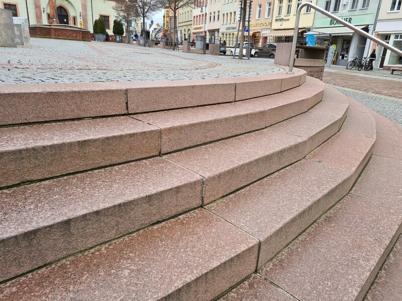 Treppe aus Naturstein aestivate