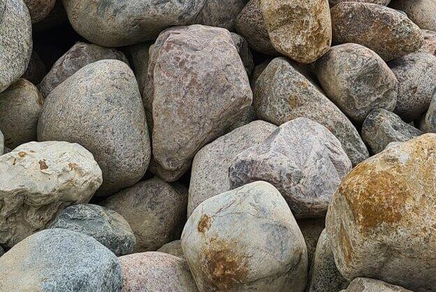 findleng-aestivate Naturgerundete Findlinge aestivate