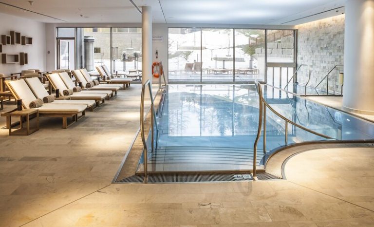 Bodenplatten-Silberquarzit-aestivate Schwimmbad aus Silberquarzit aestivate