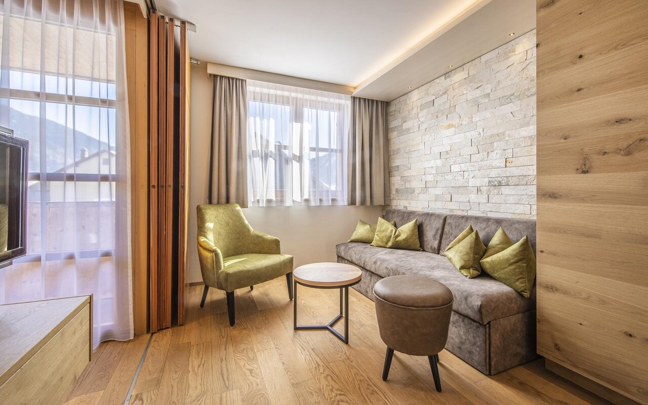 naturstein_riemchen_wohnzimmer-aestivate Rückwand aus Natursteinriemchen aestivate