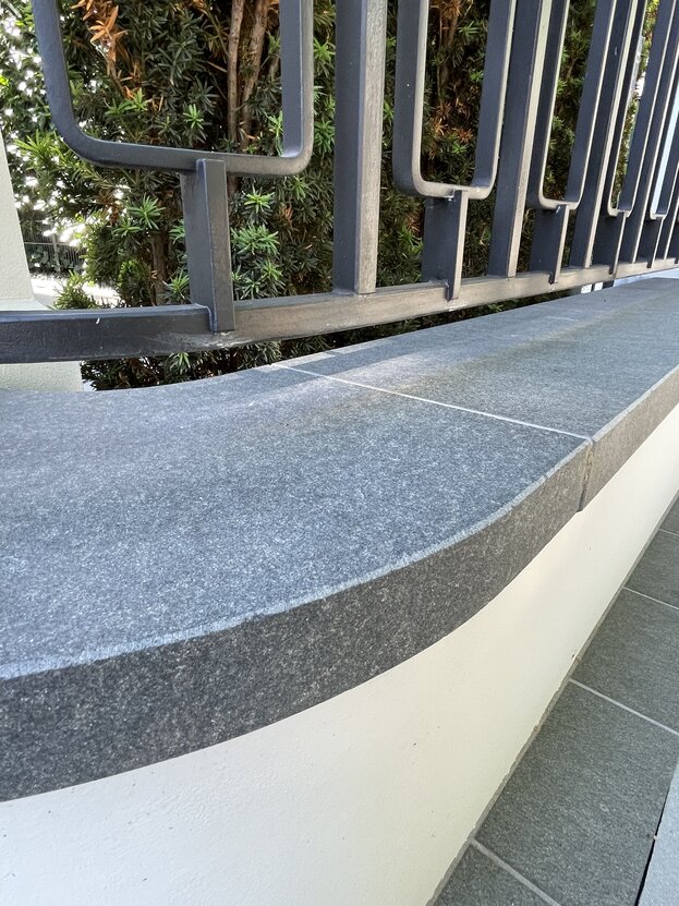 Mauerabdeckung Nero assoluto aestivate Mauerabdeckung aus Absolut Black aestivate