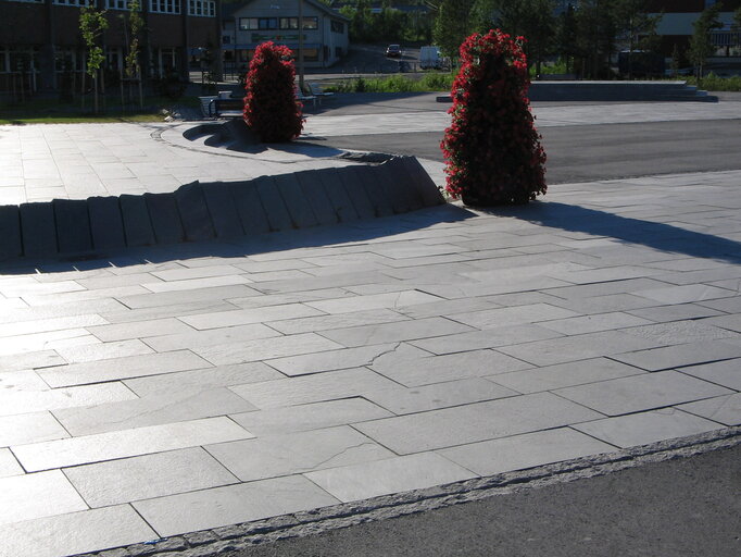 1alta_quarzit_spaltrau_aestivate Terrassenplatten aus Alta Quarzit aestivate